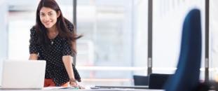 Woman in office | CNA Canada